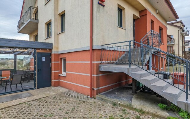 Boczna Apartment Near The Sea by Renters