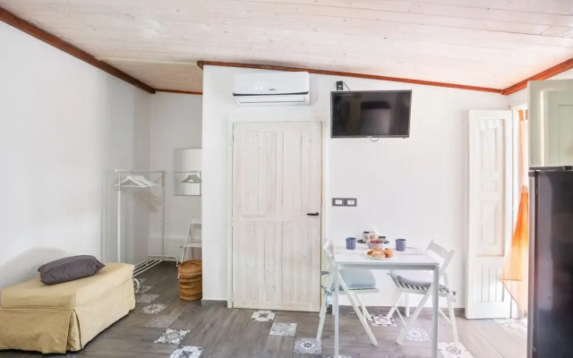 Tiny House 19 Terrace Aparment