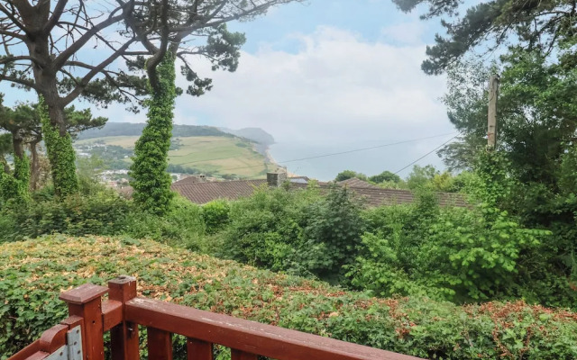 The Lodge @ Clifftop Park