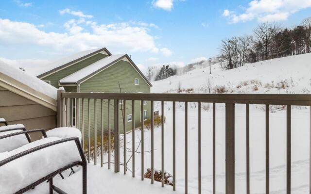 Blue Mountain, 2BR, Slopeside-Chateau Ridge