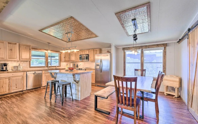 Lakefront Granbury Home, Boat Dock On-site!