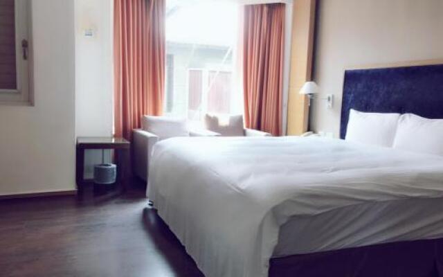 Home Yah SPA Motel
