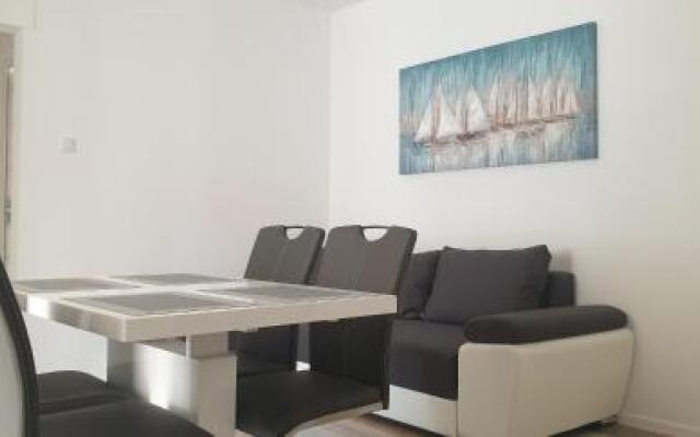 Apartments Davorka I