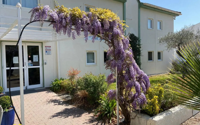 Brit Hotel Salon de Provence