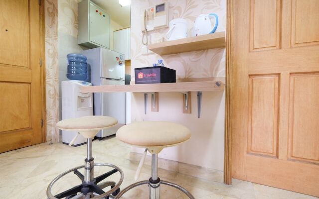 Classic Studio Park Royale Apartment Near Sudirman