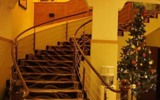 Qingdao Dream Ship Hotel