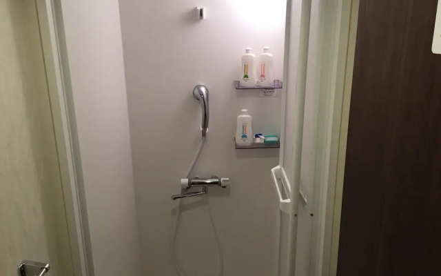 bnb+ Shinbashi - Hostel