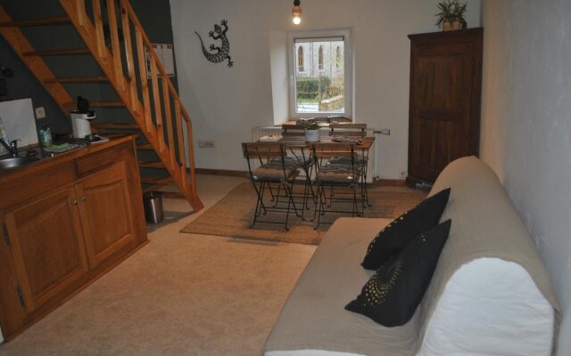 Celinie's Guest House