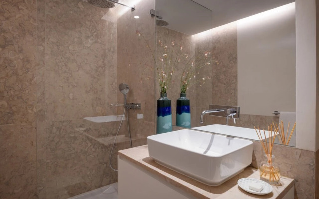 Aurea Once Upon a House