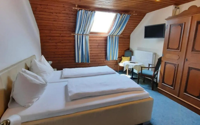 Pension Kreuzinger, 5310 Tiefgraben