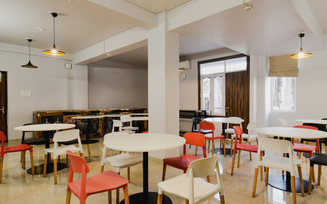 OYO 40963 Townhouse 404 Vidya Vihar