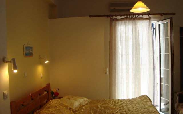 Vakhos Hotel