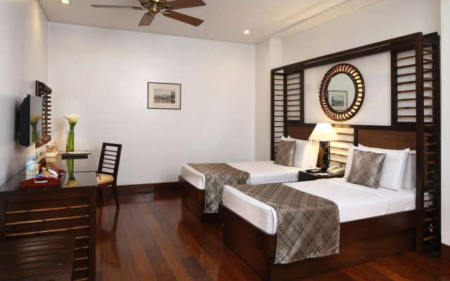 Manila Lotus Hotel