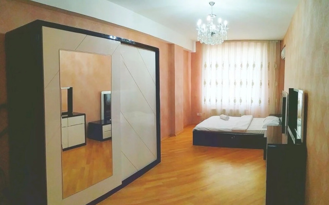 Bakuvi Tourist Apartment B085