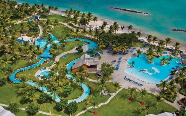 Coconut Bay Beach Resort & Spa All Inclusive