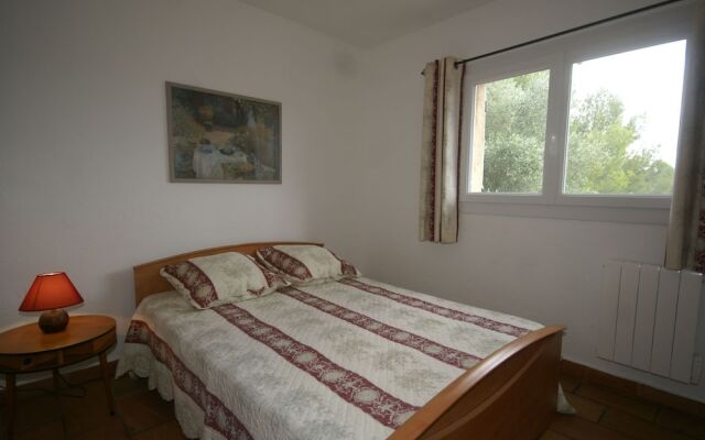 Majestic Villa in Mouans-Sartoux with Swimming Pool