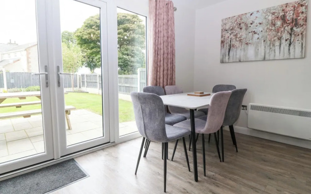 7 Parc Delfryn