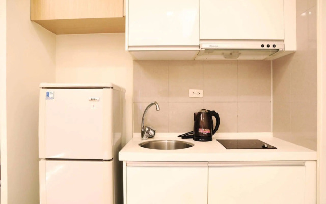 Q Square Apartment D