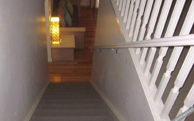 Ironbark - Deluxe Family Townhouse