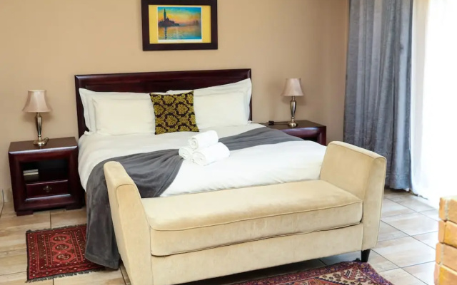 Thaba Legae Guest Lodge