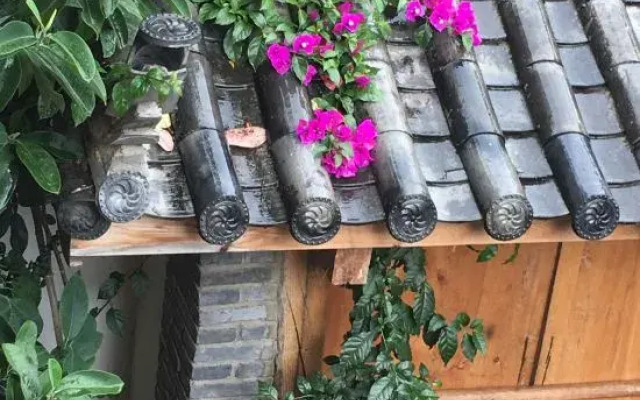 Lijiang Juyouzhu Inn (Sifang Street Mufu Branch)
