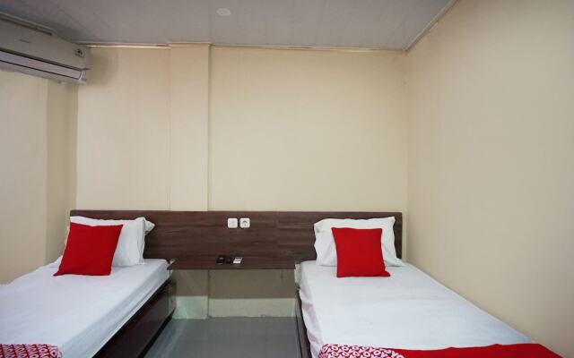 OYO 93066 D'niel Homestay Syariah