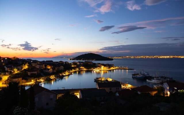 Novis - Close to the sea - A6 Isabell