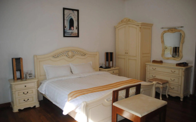 Myitkyina Plam Spring Resort Hotel