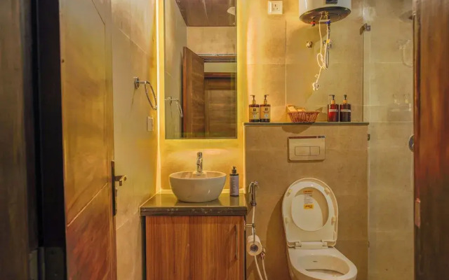 Alaya Stays Veera Marina 3 BHK Apartment