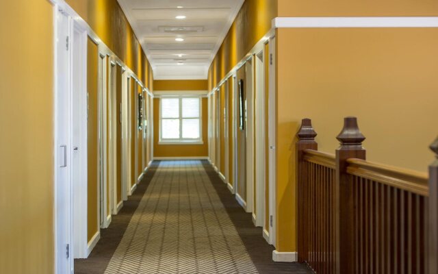 Hotel Kurrajong Canberra