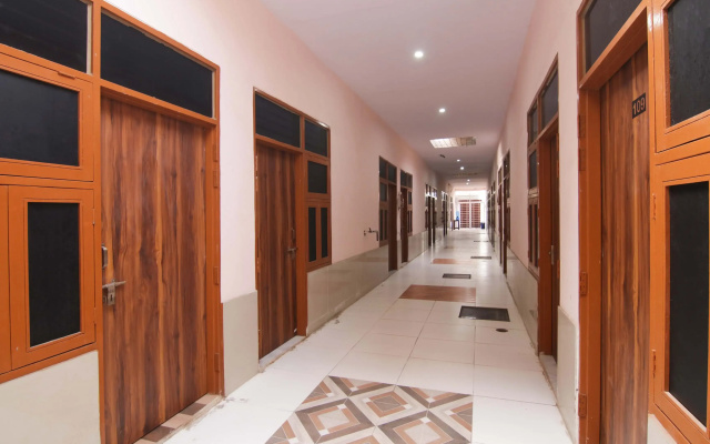 Hotel O by OYO Royal Place