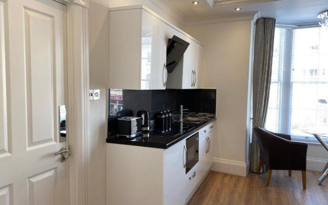 The Maureen Suite