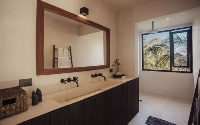 UMi Tulum