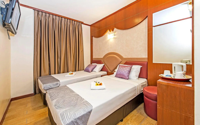 Hotel 81 Palace