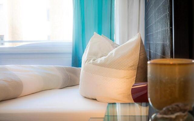 S22_57 Saltwater Suite