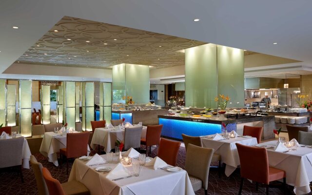 Cinnamon Lakeside Colombo