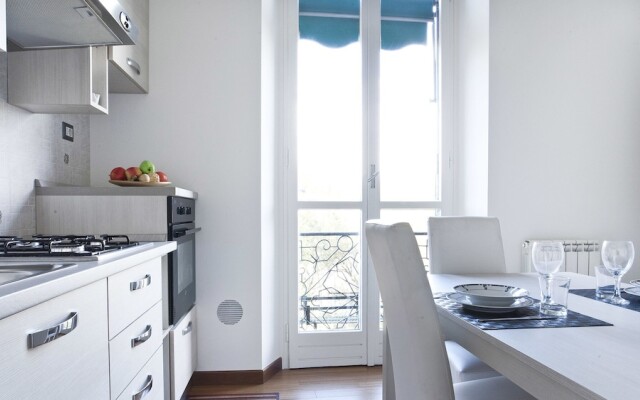 Mi-pfir4a4 - Piazza Firenze 4