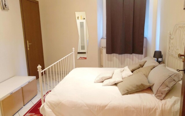 Apartment With Garden