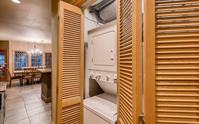 Ski In 3 Bedroom at Chateaux Dumont Keystone