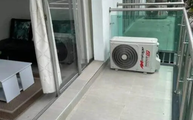 205-HERMOSO APARTA ESTUDIO MODERNO EN Granada