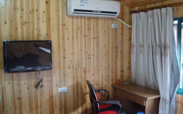 Wuzhen Dongshan Jiang Auntie Hotel