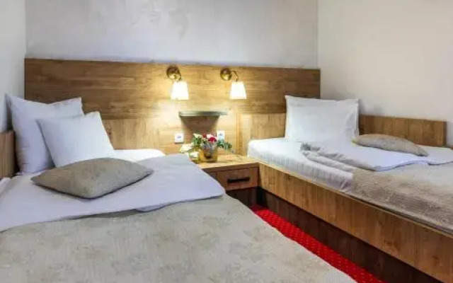 Garni Hotel Royal Crown