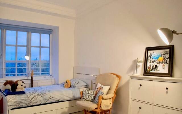 Stunning 4 Bedroom Flat in Sloane Square