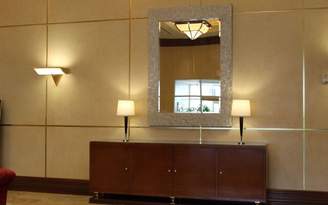 Luxury Suites International At The Signature