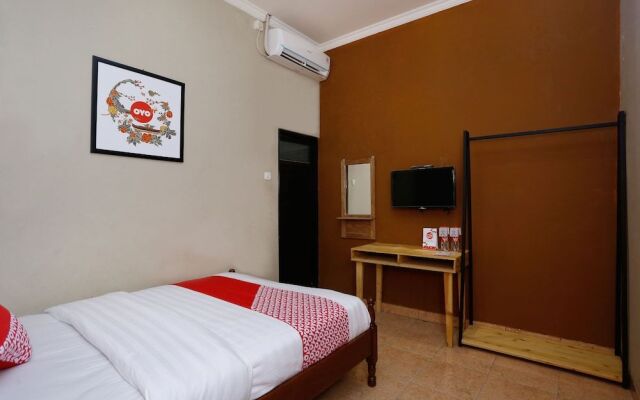 OYO 1072 Kampung Condro Wulan Guesthouse