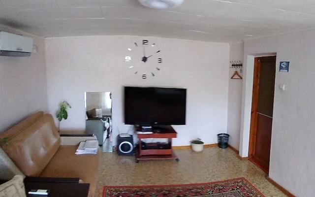 V gostyakh u Baby Poli