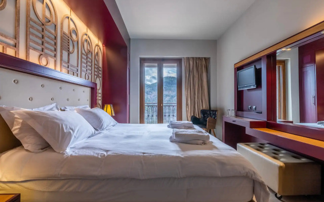 Maniatis Hotels & Resorts