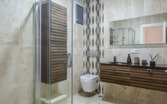 Modern and Central Flat With Balcony in Maltepe
