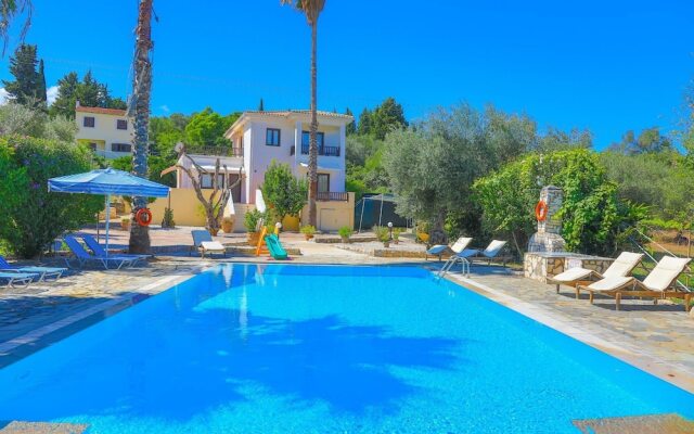 Villa Lianolia in Pelekito Corfu