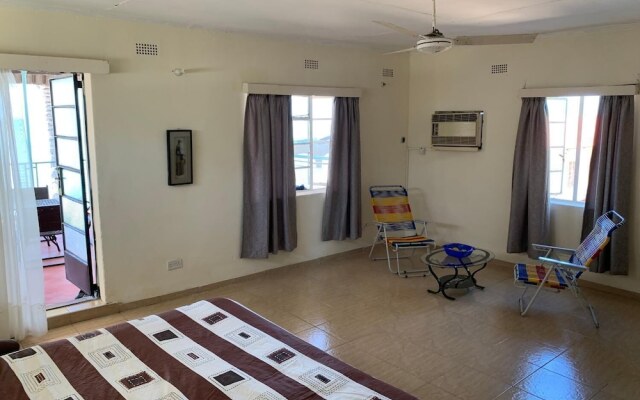 Namiyasi Lake Cottage